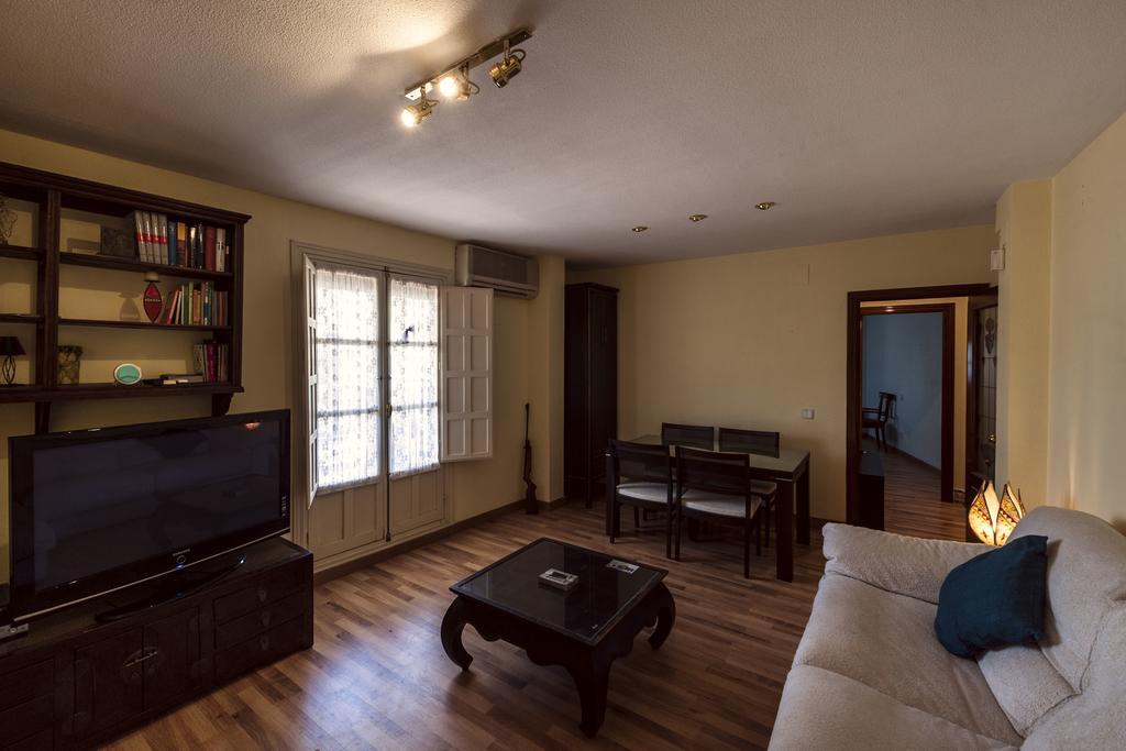 Atico-Terraza Imperial Apartment โตเลโด ห้อง รูปภาพ